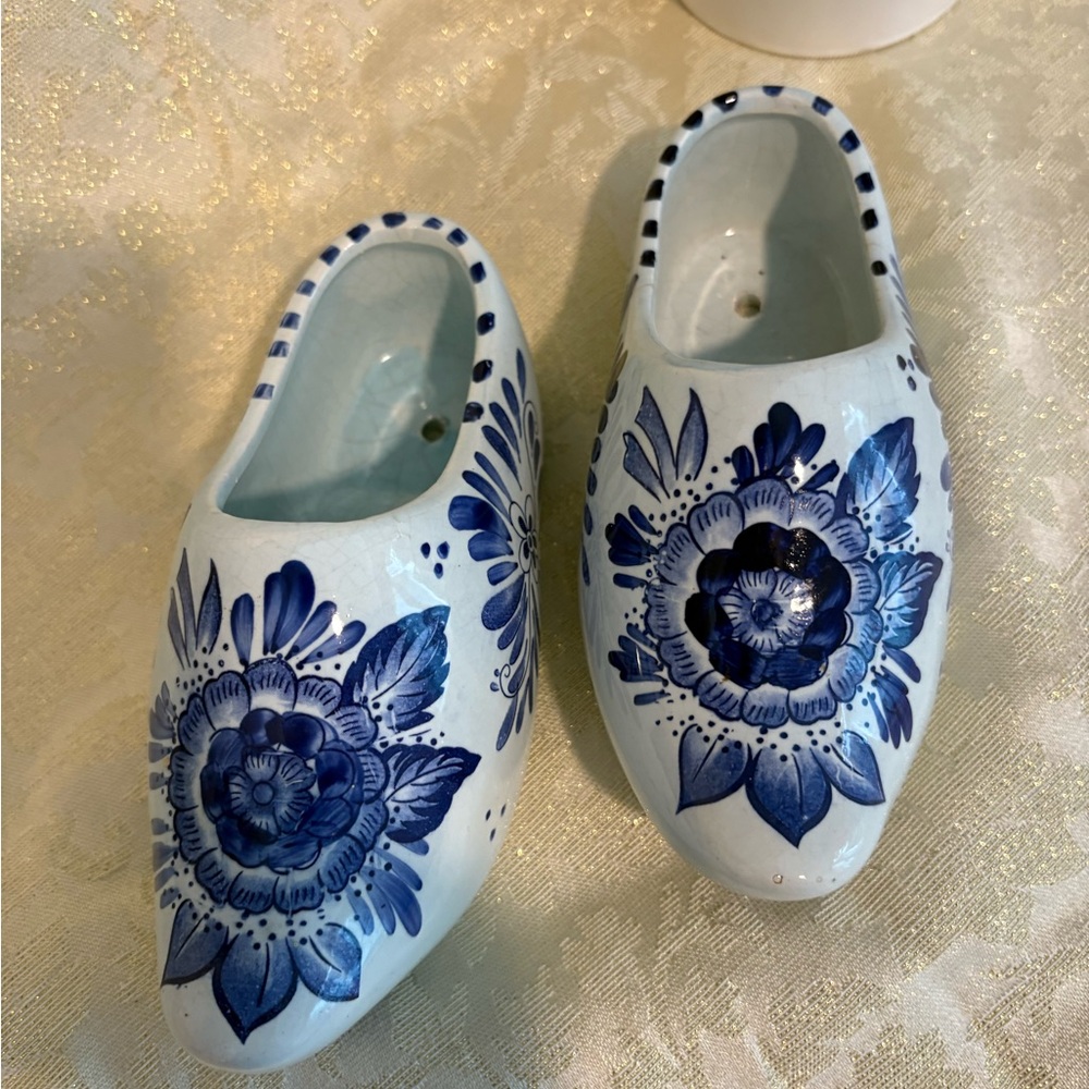 Delft Blue Floral Dutch Clog Planters